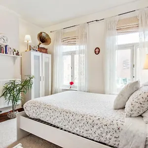 Charming Place Along The Canals In Habitación en casa particular Brujas